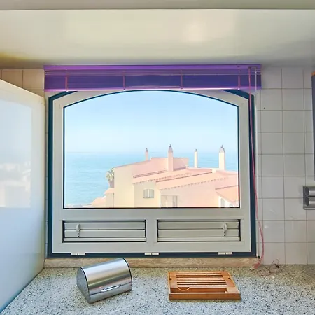 Sea Front Family * Parede