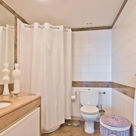 Lejlighed Sea Front Family Parede