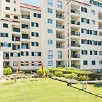 Apartment Sea Front Family Parede