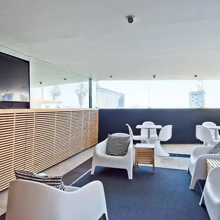 Apartment Sea Front Family Parede