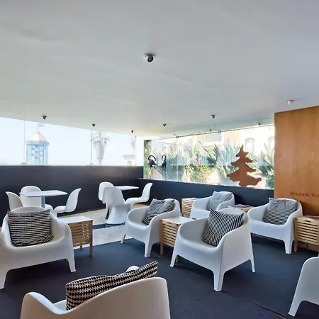 Sea Front Family Apartman *