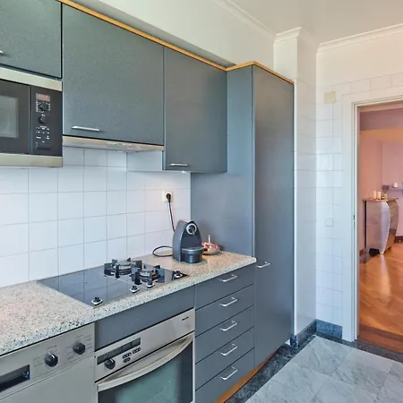 Sea Front Family Apartman Parede